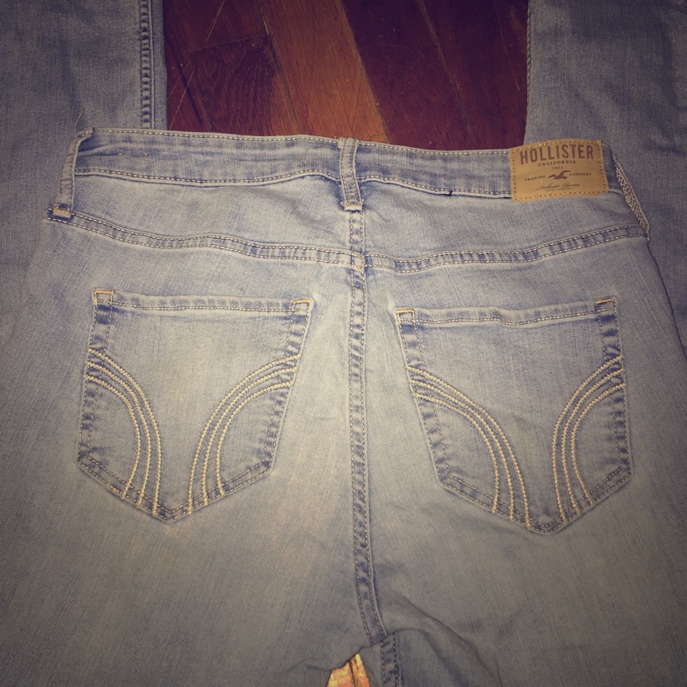 Hollister high wasted 9L lightwash jeans